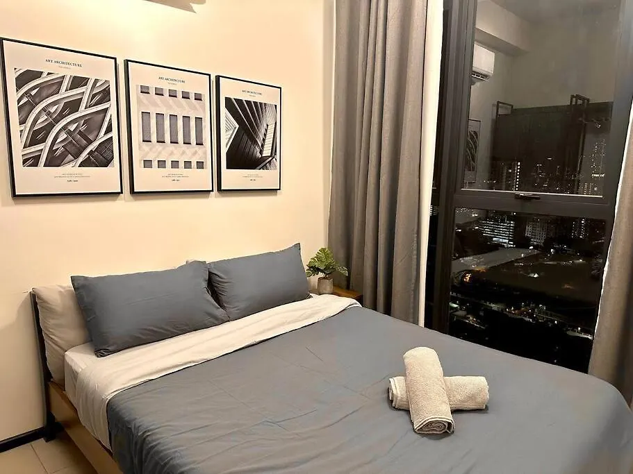 Holiday home Urban Seaview With Infinity Pool, Luxury Modern Stylish 7Pax 3Bedroom 3Queen Jelutong Malaysia