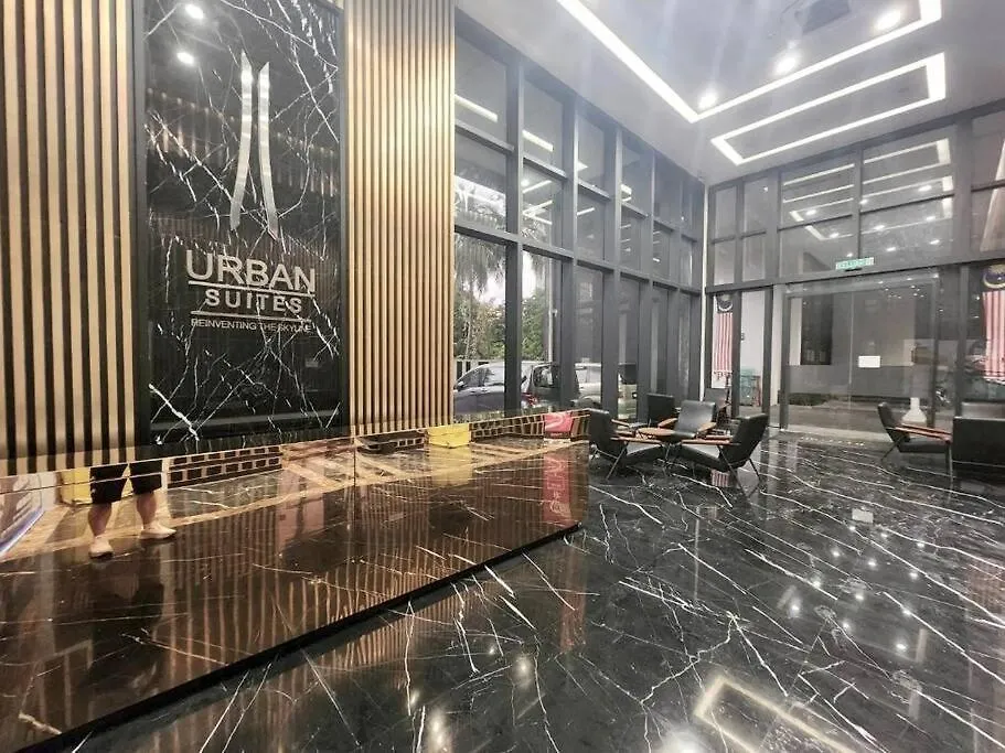 Urban Seaview With Infinity Pool, Luxury Modern Stylish 7Pax 3Bedroom 3Queen Jelutong 0*,  Malaysia