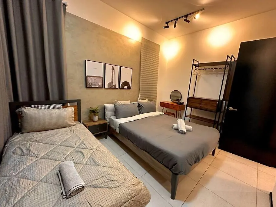 Urban Seaview With Infinity Pool, Luxury Modern Stylish 7Pax 3Bedroom 3Queen Jelutong