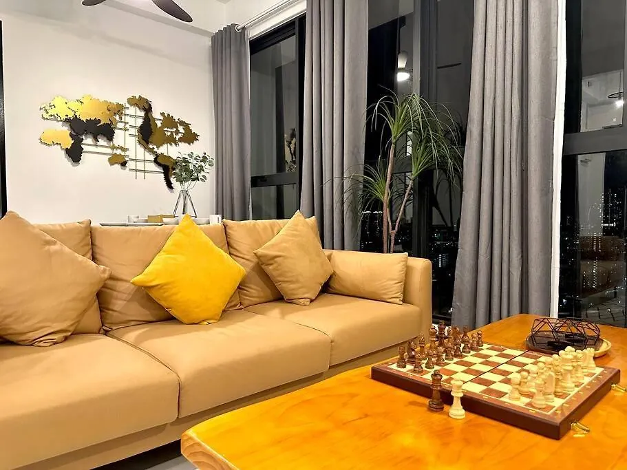 Urban Seaview With Infinity Pool, Luxury Modern Stylish 7Pax 3Bedroom 3Queen Jelutong