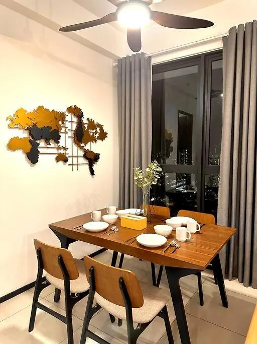 Urban Seaview With Infinity Pool, Luxury Modern Stylish 7Pax 3Bedroom 3Queen Jelutong