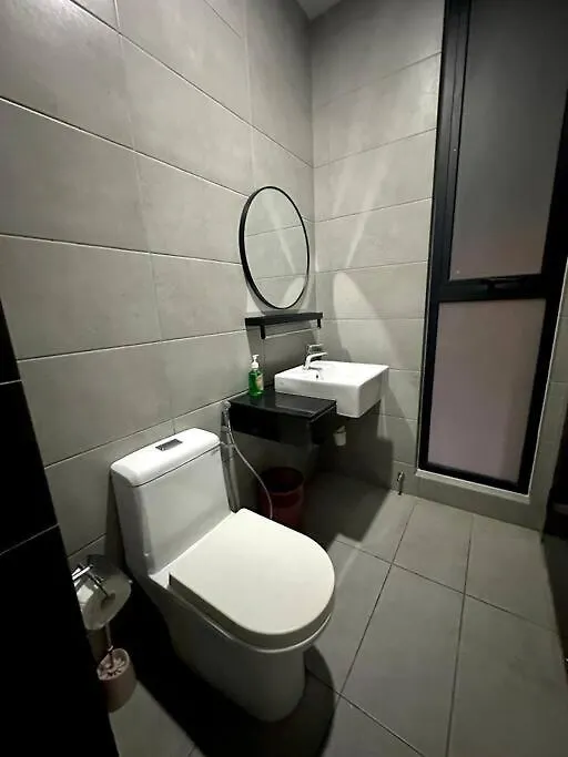 Urban Seaview With Infinity Pool, Luxury Modern Stylish 7Pax 3Bedroom 3Queen Jelutong 0*,