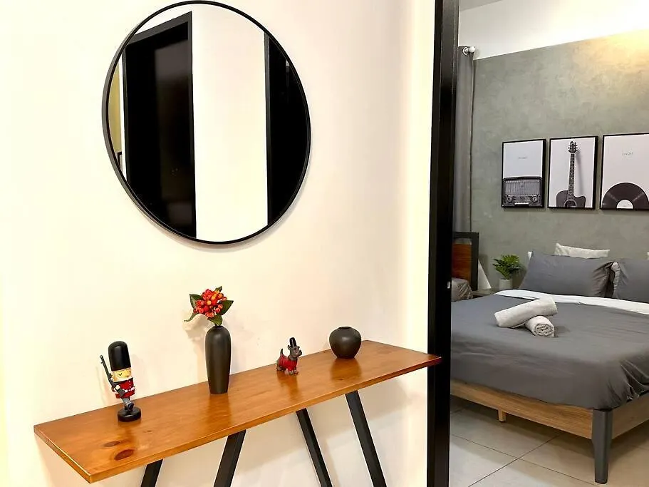 Urban Seaview With Infinity Pool, Luxury Modern Stylish 7Pax 3Bedroom 3Queen Jelutong 0*,