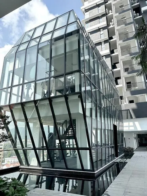 Urban Seaview With Infinity Pool, Luxury Modern Stylish 7Pax 3Bedroom 3Queen Jelutong